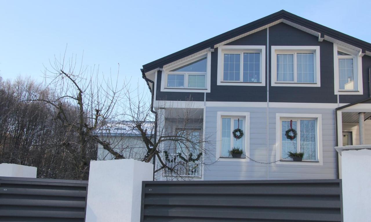 Flat In Cottage Close To The Centre Parking, Wifi, Bbq Lviv Eksteriør bilde